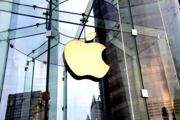 Apple's $215B Stock Drop Signals Durable AI Chip Cost Squeeze — Bitcoin