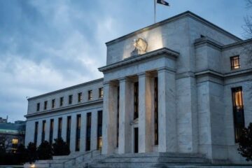 Bitcoin ETF Outflows Hit $5.4B in Four Weeks as Fed Rate Cut Door Closes — Bitcoin