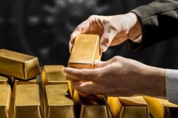Gold Breaks Below $4,200 as China Buys Record Tonnes, Divergence Widens — Bitcoin